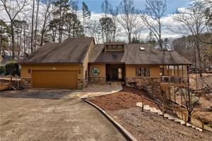 9 Plainsail Court