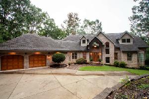 214 Oak Hollow Court