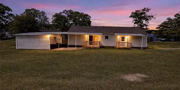 20 Apache Drive