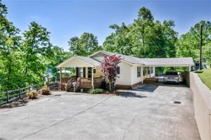 573 Hideaway Point