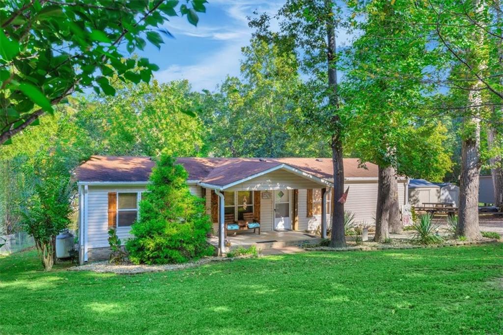 210 S Lake Forest Drive, Cross Hill, SC lhrmls01823298