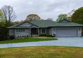 2010 Hampton Shores Drive