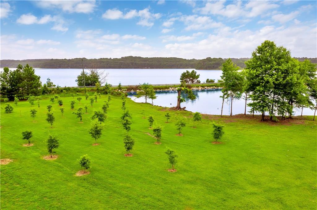 208 Ledford Farm Road, Fair Play, SC lhrmls00902076