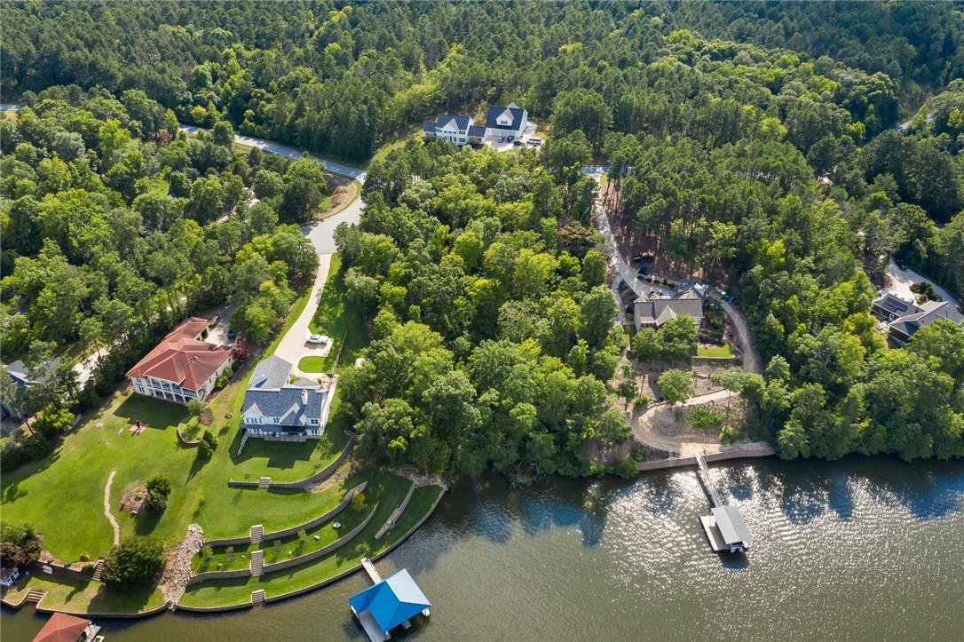 Image 2: 172' Water Frontage