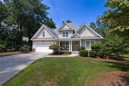 642 Lowry Lane