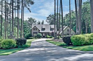 107 Rollingwood Drive
