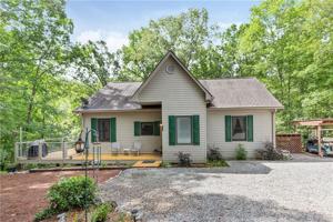 813 Inland Trail