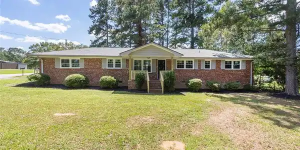2520 Broadway Lake Road