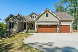 1 Horsechestnut Trail