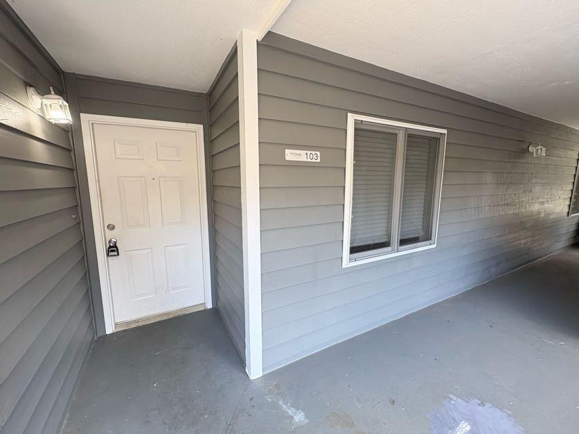 Image 4: Unit Front