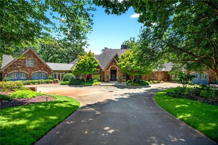 207 Martins Point