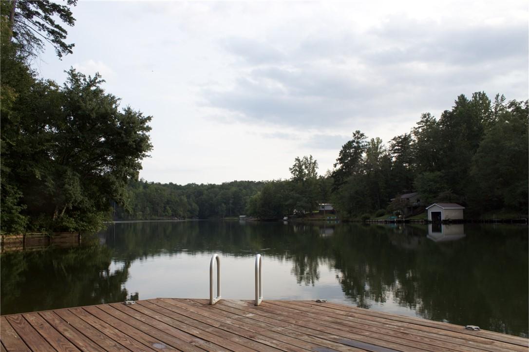 Image 4: Close view from dock