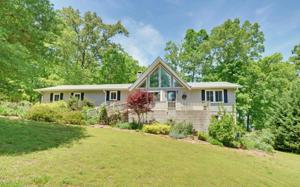 64 Robinhood Lane