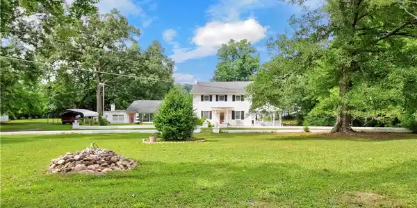 802 Lakeside Drive