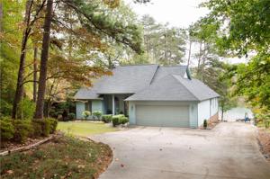 9060 Crystal Lane