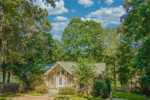 606 Winding Way
