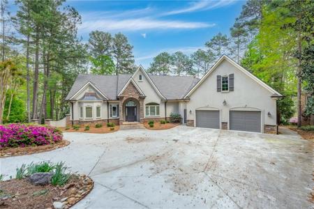 124 N Waterside Drive
