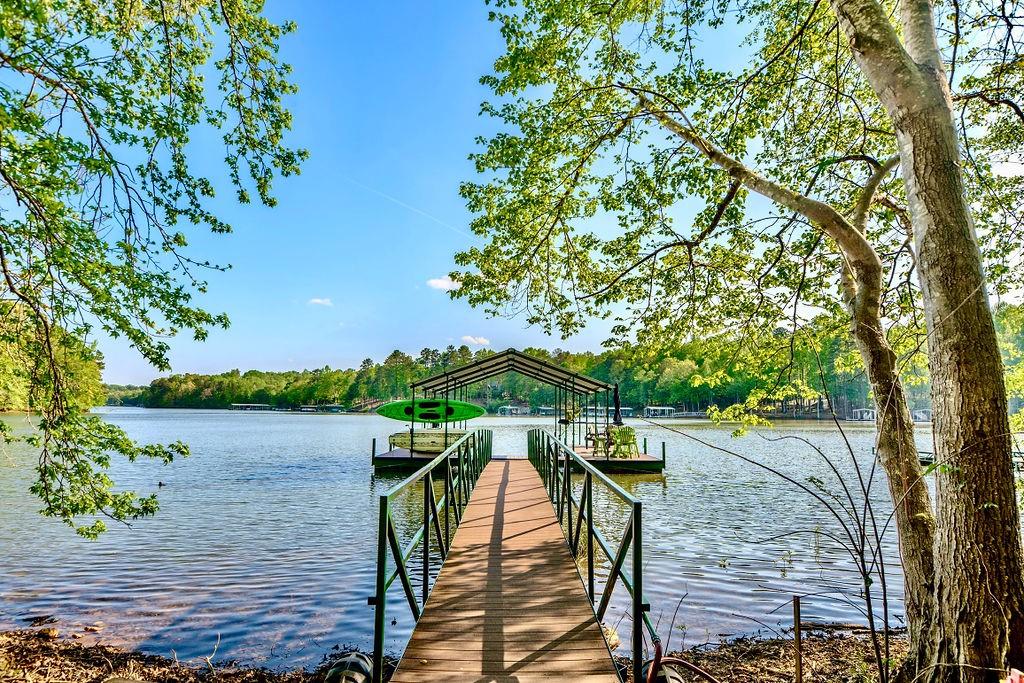 Image 3: Covered Slip Boat Dock