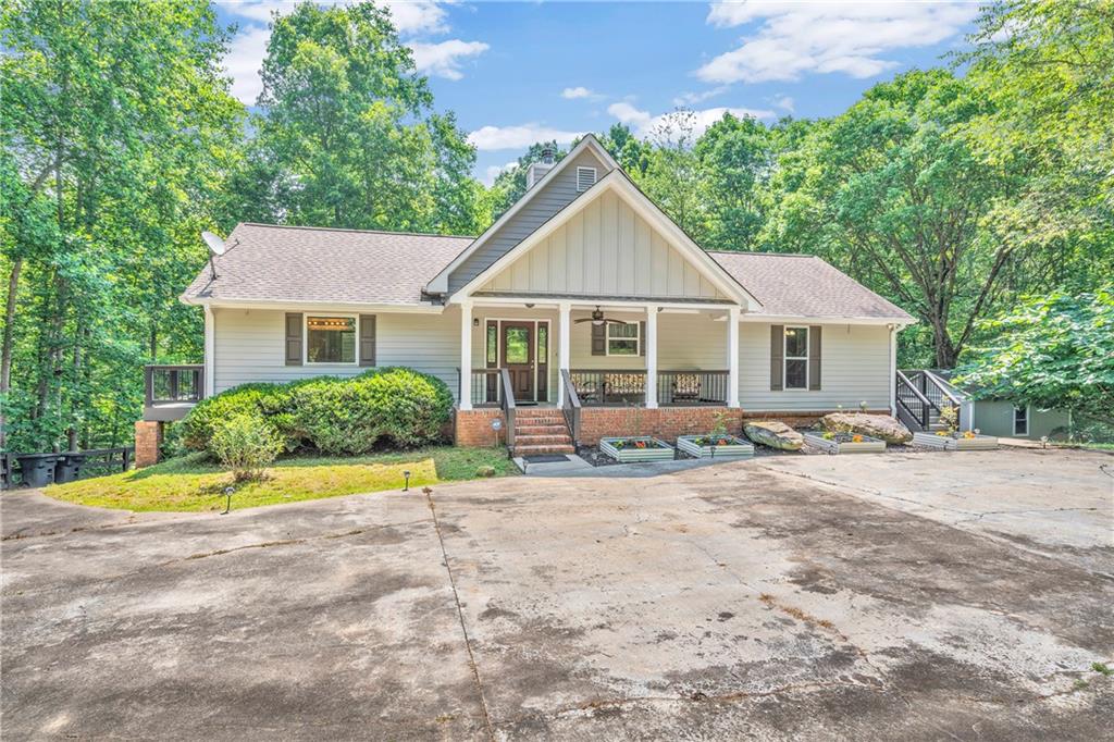 104 Gates Cove Drive, Fair Play, SC lhrmls01675776