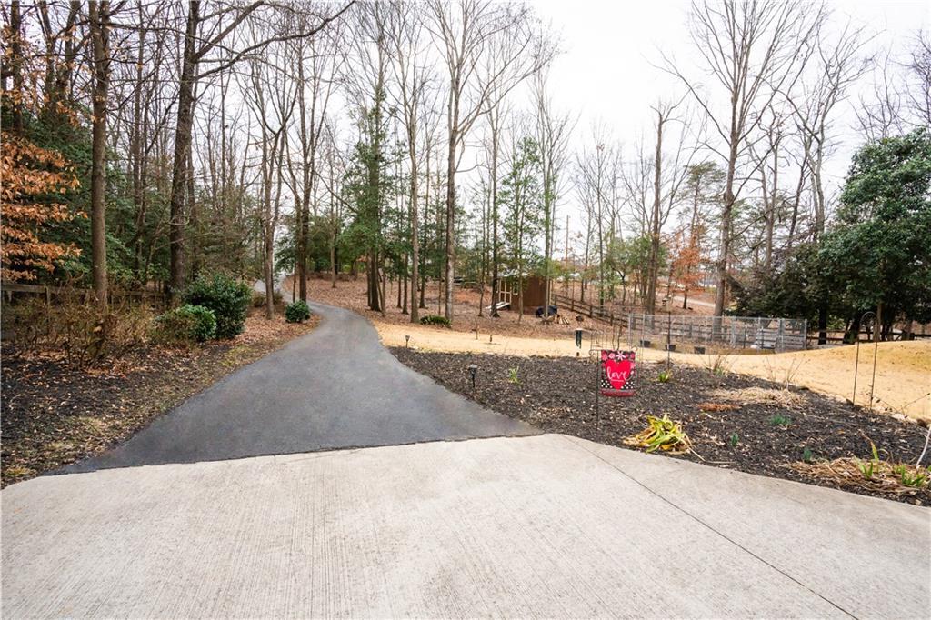 Image 2: Driveway
