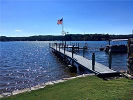 107 Meadowcrest Drive