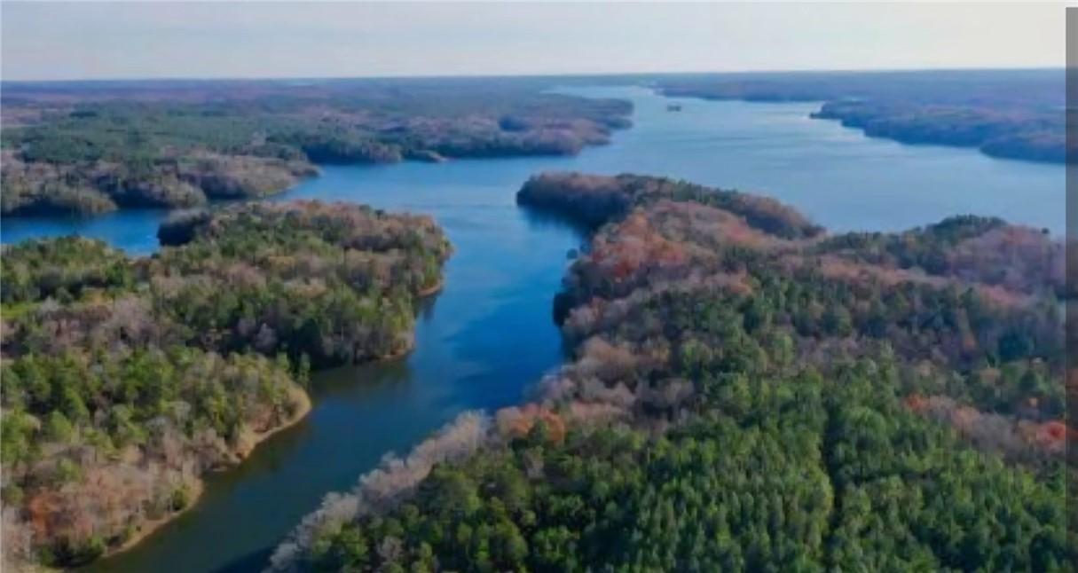 Image 3: Lake Russel