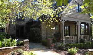 113 N Lawn Drive