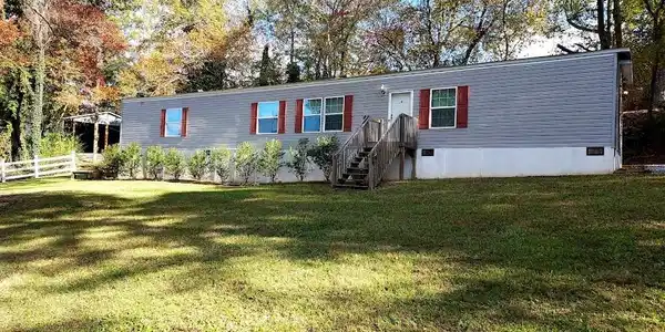 1008 Shirley Circle