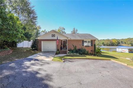 415 Serena Circle