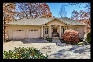 10 Eastern Point Drive