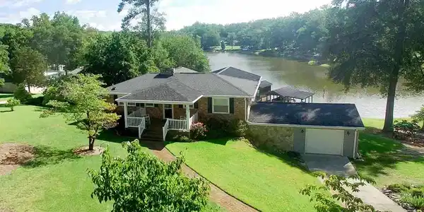 210 Traywick Drive