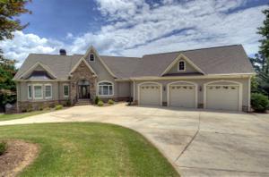 201 Pinecroft Court