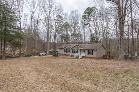 272 Lakeside Trail