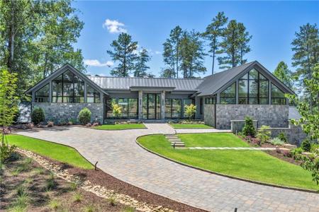 383 Peninsula Ridge