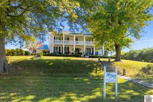 13 Hawk Nest Lane