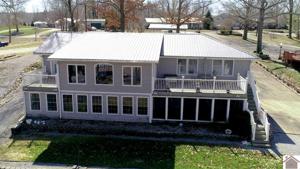 690 Blue Springs Blvd.