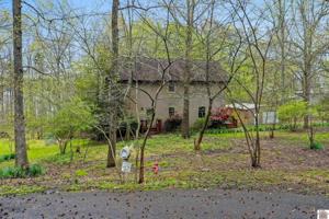 99 Winchester Ct