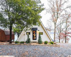 325 Castle Dr