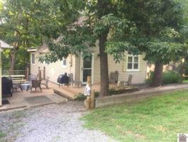 115 Castle Dr