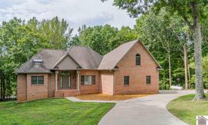 413 Holiday Way