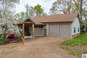 649 Lakeway