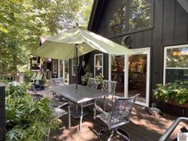 692 Parkview Dr