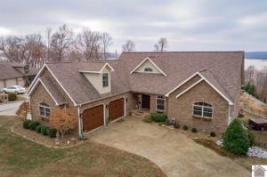 729 Malcolms Point