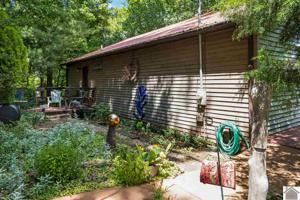 627 Spring Hill