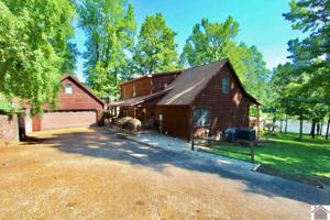 82 WHISPERING HILLS