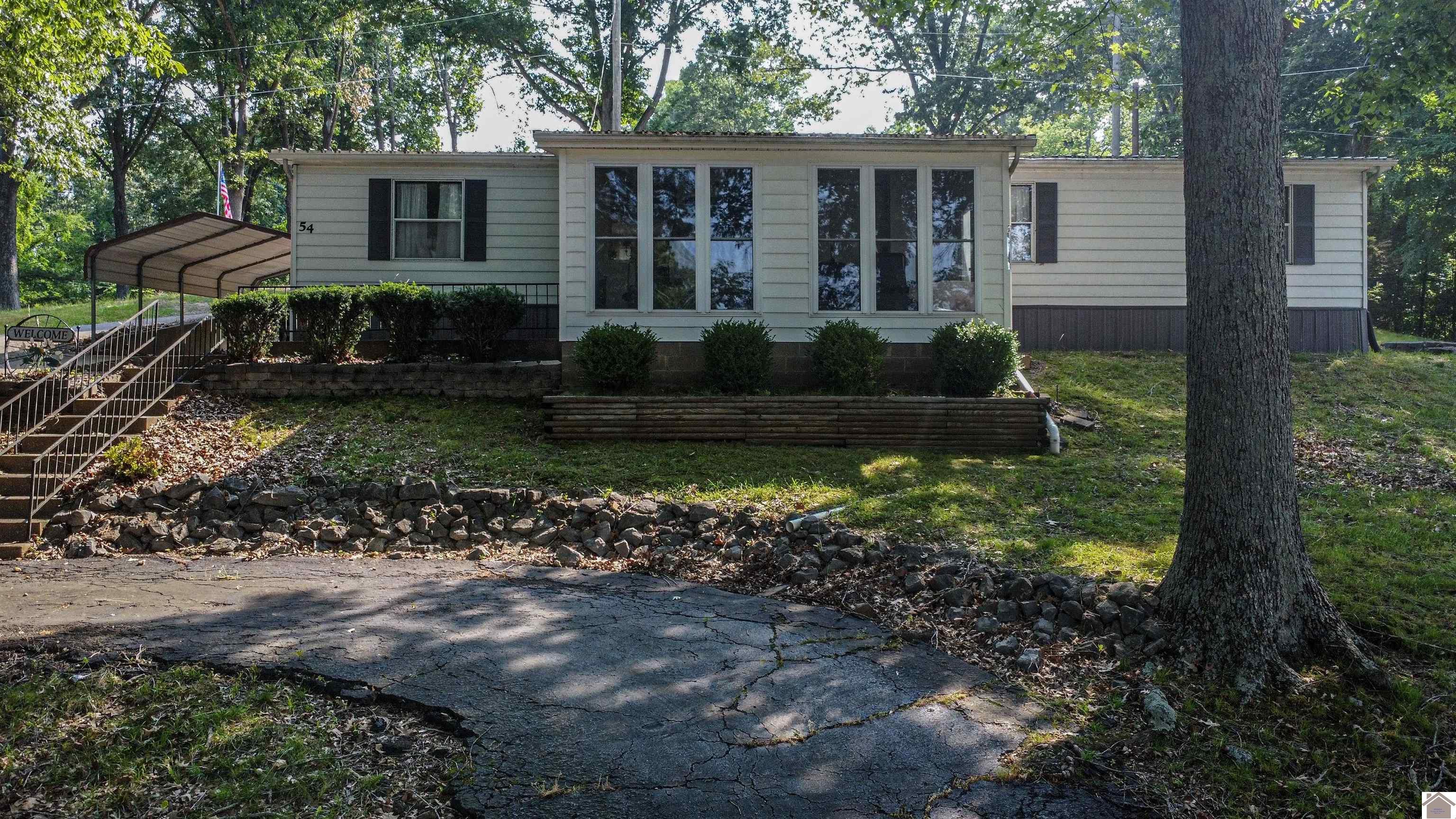 54 Skyline Dr., Eddyville, KY lhrmls01674213