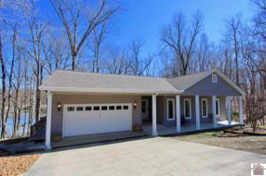 708 E Clough