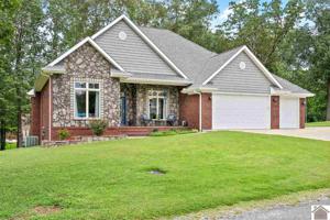 30 Windward Lane