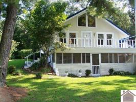 529 Lakeway Drive