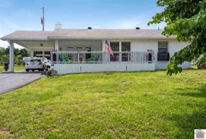 609 CARRIAGE COVE